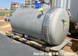 Reportedly Unused 855-Gallon Stainless Steel Pressure Tank for Sale